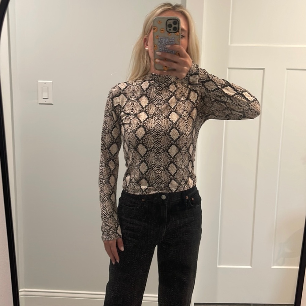 Long Sleeve Snake Skin Animal Print Neutral Mock Neck Shirt